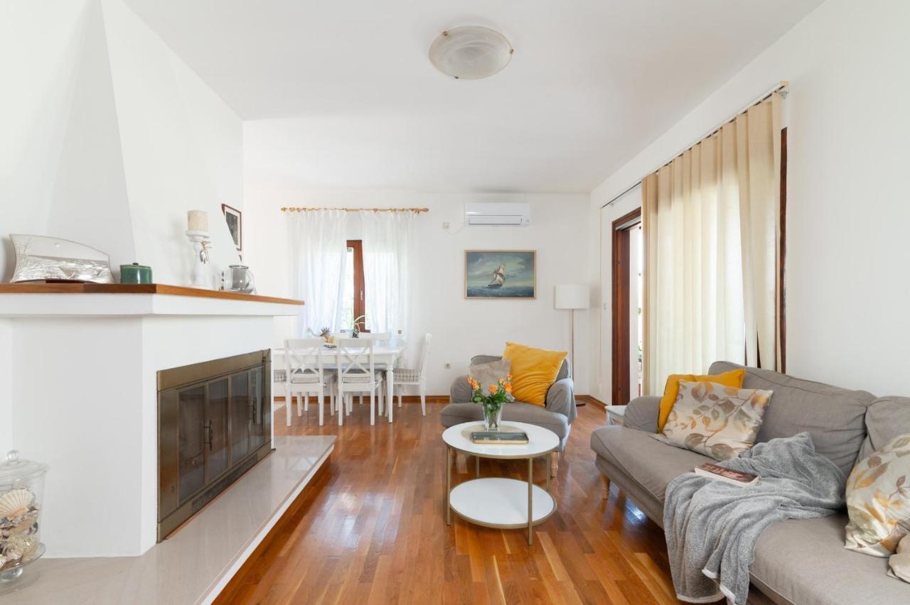 Apartments Rozelyn Ugljan Dış mekan fotoğraf
