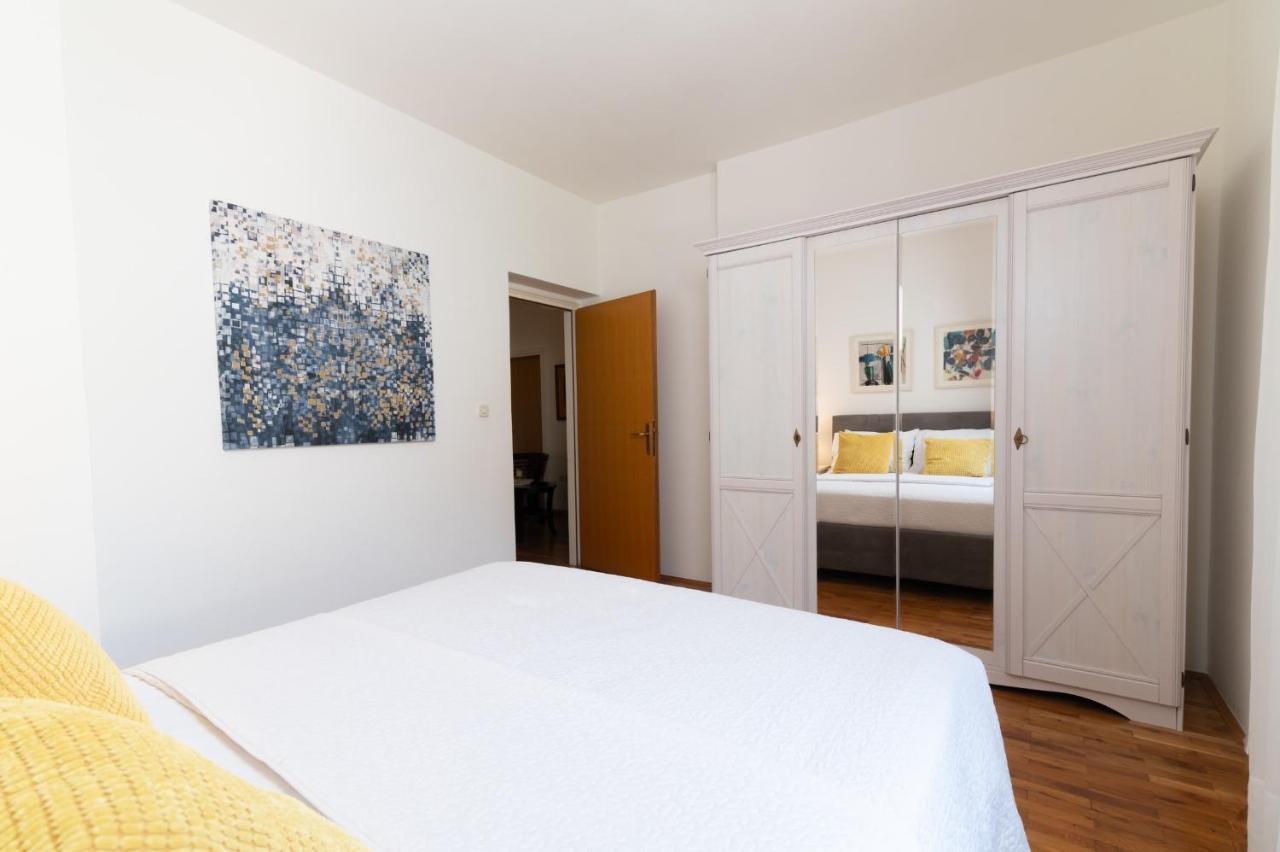 Apartments Rozelyn Ugljan Dış mekan fotoğraf