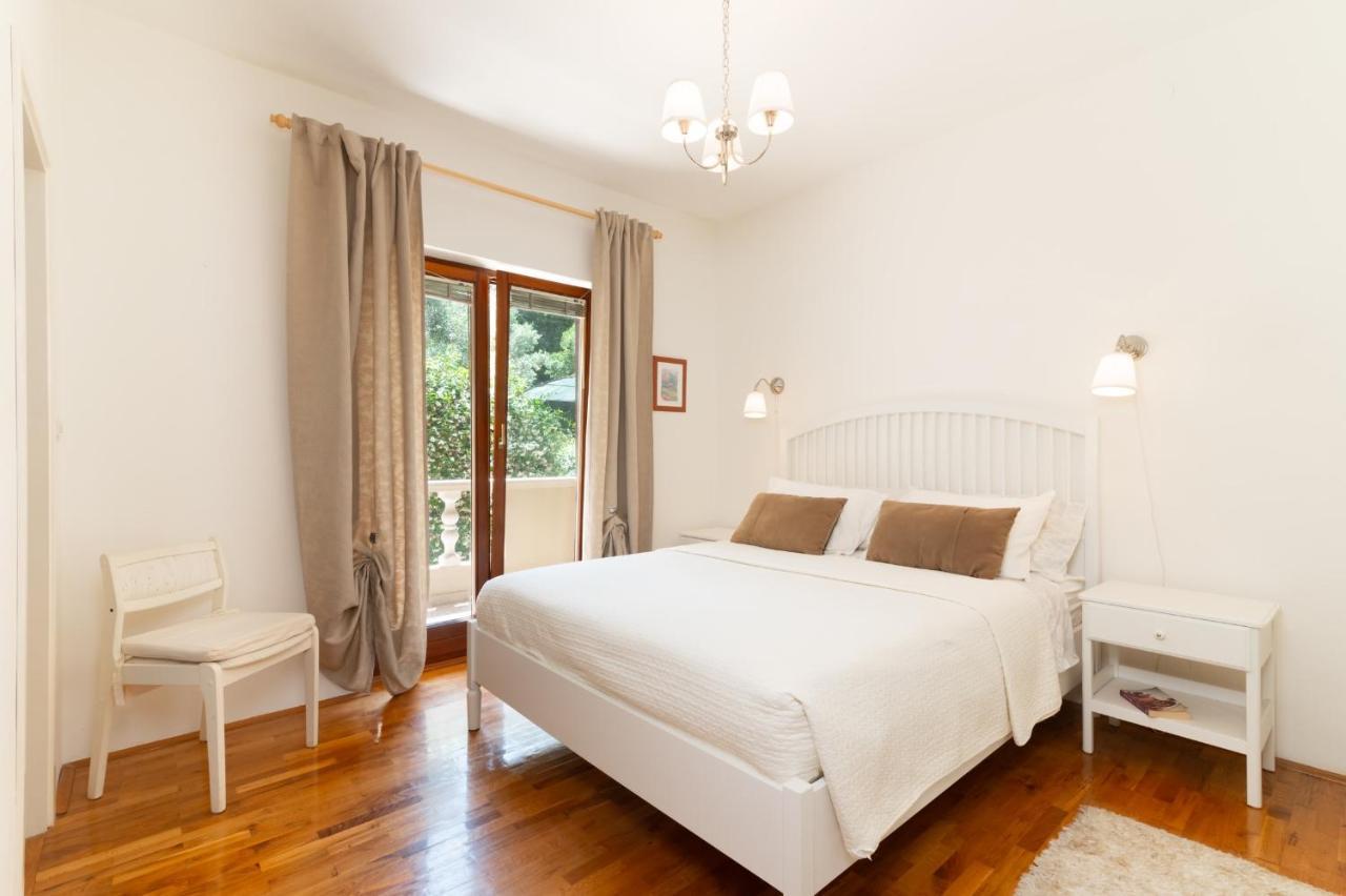 Apartments Rozelyn Ugljan Dış mekan fotoğraf