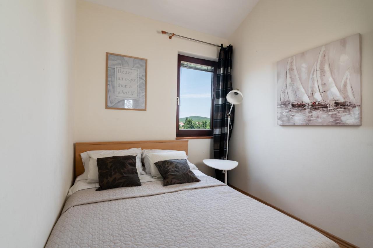 Apartments Rozelyn Ugljan Dış mekan fotoğraf