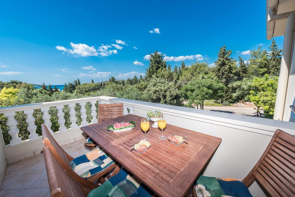 Apartments Rozelyn Ugljan Dış mekan fotoğraf